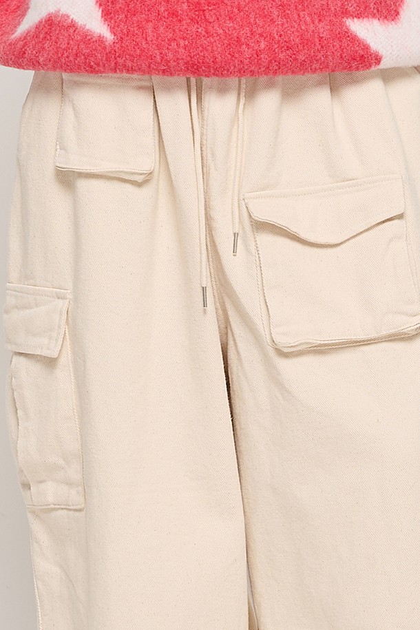 CARGOBROS - 캐주얼팬츠 - CB MULTI CARGO BANDING PANTS (CREAM)