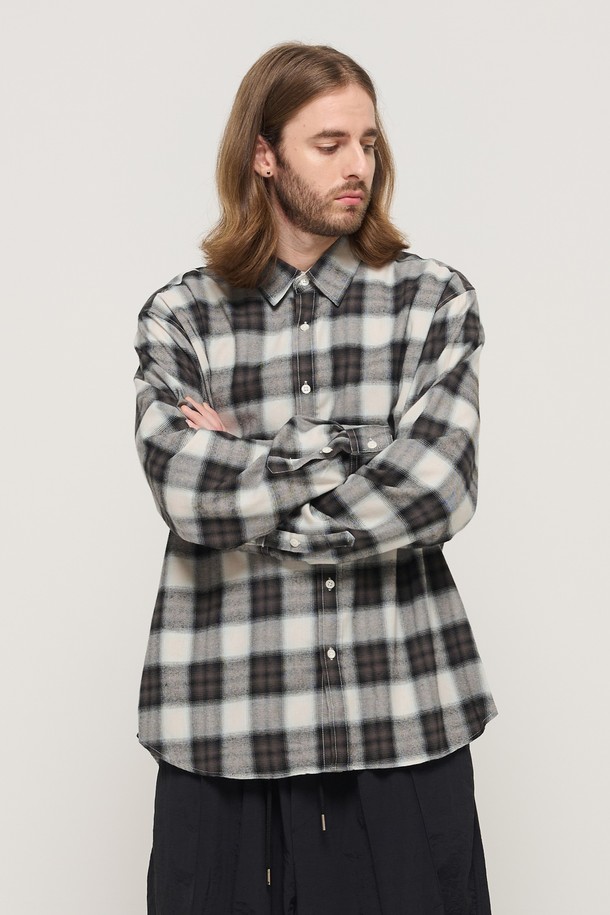 CARGOBROS - 긴팔셔츠 - FLANNEL OMBRE LOOSE FIT CHECK SHIRT (BLACK)