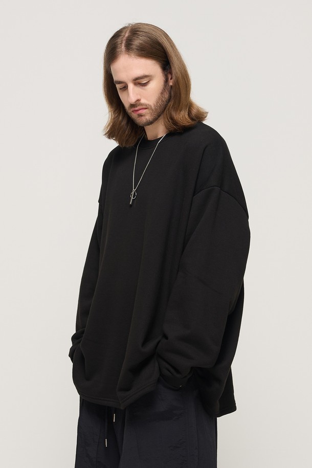 CARGOBROS - 스웨트셔츠 - COMFORT TRAINING LONG SLEEVE OVERSIZED BOX SWEATSHIRT (BLACK)