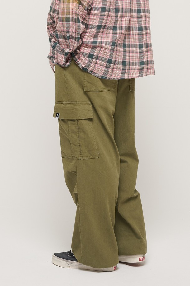 CARGOBROS - 캐주얼팬츠 - [코오롱몰 단독] RELAX WIDE FIT COTTON PARACHUTE CARGO BANDING PANTS (KHAKI)