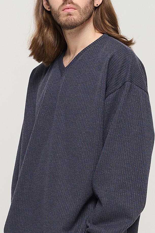 CARGOBROS - 스웨터 - CB V-NECK OVER KNIT (CHARCHOL)