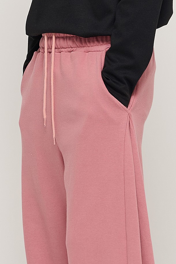 CARGOBROS - 캐주얼팬츠 - SIDE PINTUCK STANDARD SEMI-WIDE STRING PANTS (PINK)