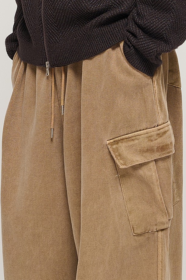 CARGOBROS - 캐주얼팬츠 - CB GAMENT BANDING BALLOON CARGO PANTS (BROWN)