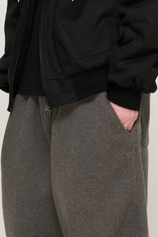 CARGOBROS - 캐주얼팬츠 - WOOL WIDE STRING SWEAT PANTS (CHARCOAL)