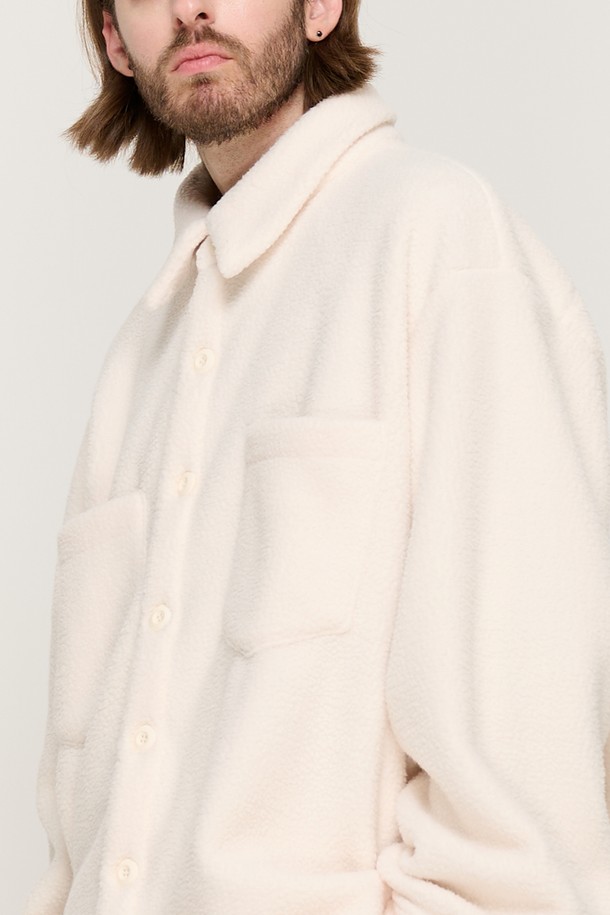 CARGOBROS - 긴팔셔츠 - TEDDY OVER FLEECE SHIRT (IVORY)