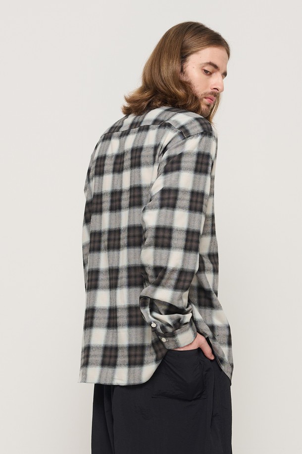 CARGOBROS - 긴팔셔츠 - FLANNEL OMBRE LOOSE FIT CHECK SHIRT (BLACK)