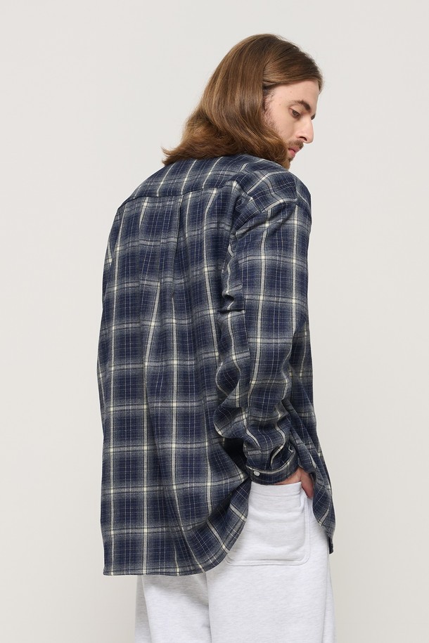 CARGOBROS - 긴팔셔츠 - PREMIUM FLANNEL SEMI-OVERSIZED CHECK SHIRT (NAVY)
