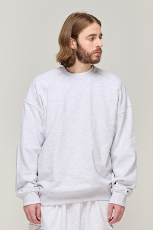 CB ESSENTIAL SWEATSHIRT (LIGHT GRAY)