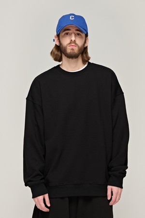 CB ESSENTIAL SWEATSHIRT (BLACK)