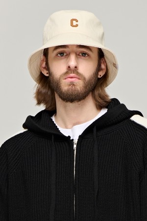 CB LOGO ROUND BUCKET HAT (IVORY)