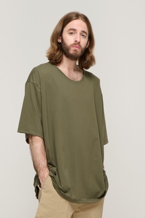 CB SILKET LOOSE-FIT CREWNECK SHORT SLEEVE (KHAKI)