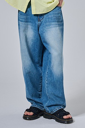 도밍고 워싱 힙 와이드 데님팬츠 (중청)