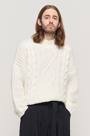 SEMI-OVERSIZE CABLE MOCKNECK SWEATER (IVORY)
