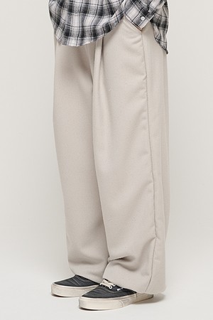 REVERS PINTUCK WIED BOUCLE SWEATPANTS (GRAY)