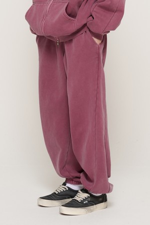 PIGMENT DYING TRAINING JOGGER PANTS (BURGUNDY)