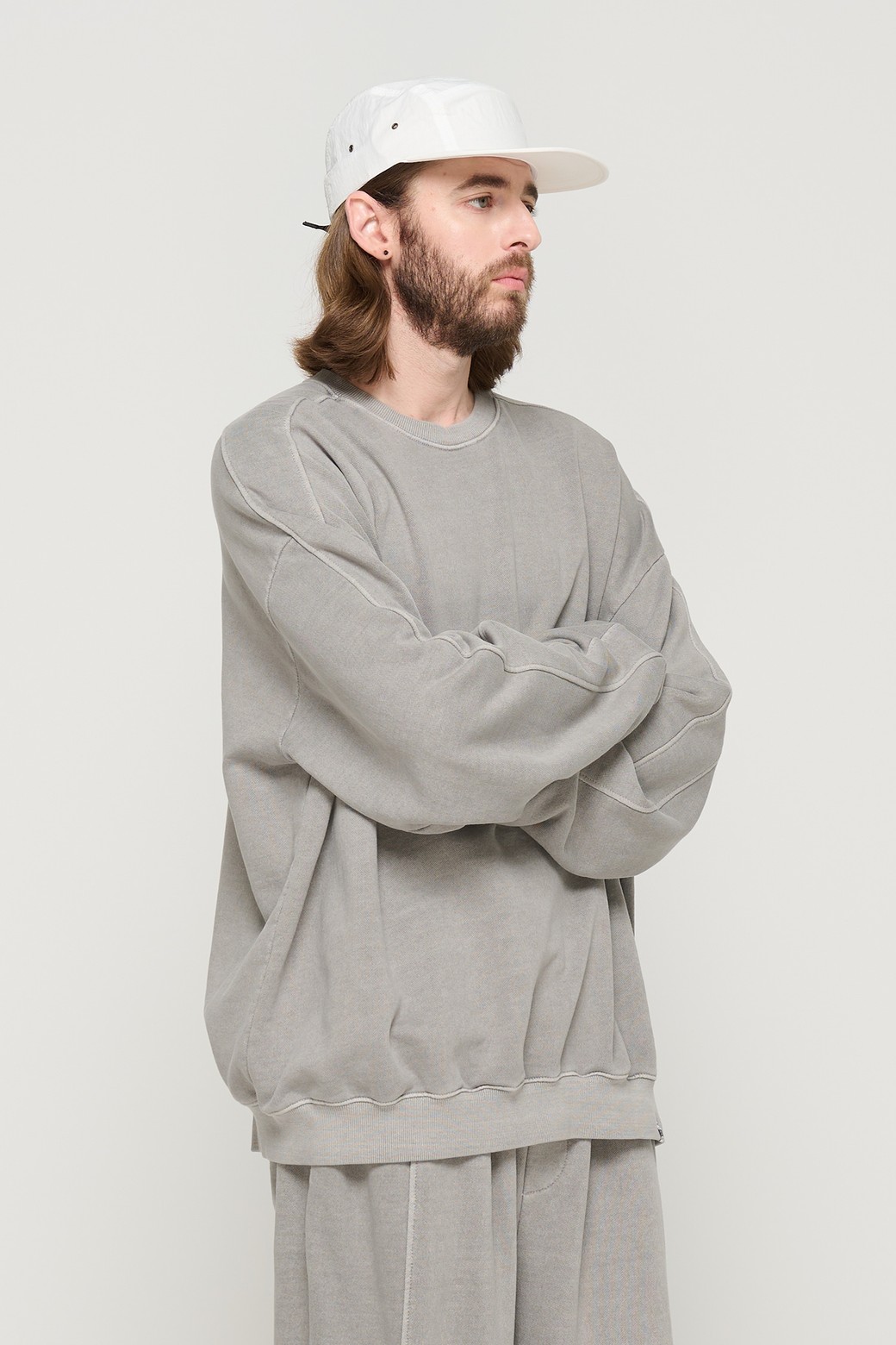 CARGOBROS - 스웨트셔츠 - CB IN PIGMENT VER.3 SWEATSHIRT  (GRAY)