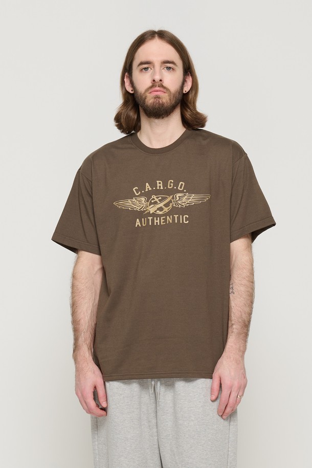 CARGOBROS - 반팔티셔츠 - CARGO WINGS OVER SHORT SLEEVE T-SHIRT (KHAKI)