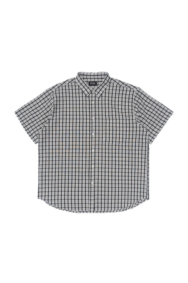 CREEZ 루즈핏 체크 반팔 셔츠 (화이트)는 부드러운 면과 폴리에스테르 혼방 소재로 제작되어 봄, 여름 시즌에 시원하고 편안하게 착용할 수 있습니다. 베이직하면서도 캐주얼한 무드의 체크 패턴 디자인에 루즈핏으로 제작되어 활동성을 높였으며, 통기성이 우수하여 쾌적한 착용감을 제공합니다. 다양한 스타일링이 가능하여 데일리룩으로 활용하기 좋습니다.
