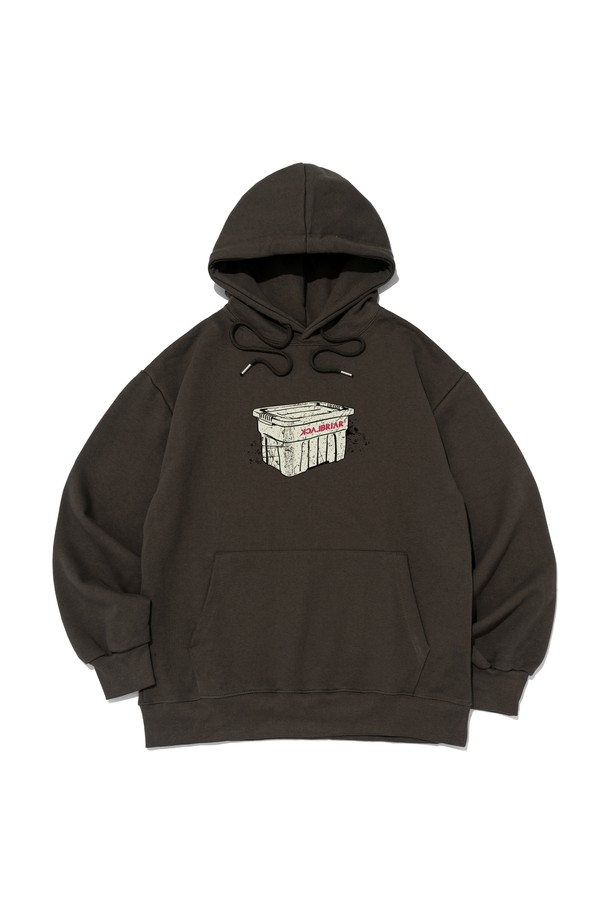 캠핑과 일상에서 모두 활용하기 좋은 [기모선택] 캠핑 컨테이너 프린팅 후드 티셔츠 (카키)입니다. 부드러운 촉감의 면 소재에 안감 기모를 더해 가을, 겨울철 따뜻하게 착용할 수 있습니다. 캐주얼하고 미니멀한 스타일로, 레귤러핏과 레귤러 기장으로 편안한 착용감을 선사합니다. 후드 디자인과 긴 소매로 활동성을 높였으며, 캠핑룩을 포함한 다양한 스타일 연출에 활용할 수 있습니다. 카키 컬러에 캠핑 컨테이너 프린팅으로 포인트를 더했습니다.
