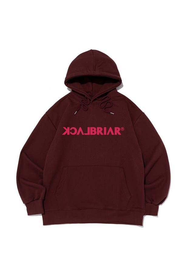 따뜻하고 편안한 착용감의 시그니처 로고 후드 티셔츠 (와인)입니다. 부드러운 기모 안감으로 가을, 겨울철에도 따뜻하게 착용할 수 있으며, 일상 및 스트릿 스타일을 연출하기 좋습니다. 레귤러핏으로 제작되어 편안한 착용감을 선사하며, 후드 디자인과 긴 소매 기장으로 보온성을 높였습니다. 와인 컬러에 시그니처 로고 프린팅으로 포인트를 더해 캐주얼하면서도 개성 있는 스타일을 완성합니다. 두꺼운 두께감으로 넉넉한 핏을 연출하며, 부드러운 촉감으로 편안하게 착용할 수 있습니다.
