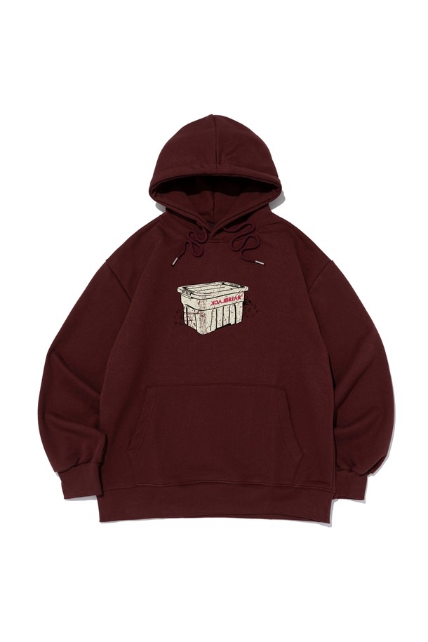 따뜻하고 편안한 [기모선택] 캠핑 컨테이너 프린팅 후드 티셔츠 (와인)입니다. 캠핑룩 연출에 제격이며, 캐주얼한 스타일을 완성합니다. 넉넉한 오버핏으로 활동성을 높였으며, 부드러운 기모 안감으로 포근한 착용감을 선사합니다. 가을, 겨울 시즌에 어울리는 두꺼운 두께감으로 보온성을 더하고, 컨테이너 프린팅으로 포인트를 주었습니다. 와인 컬러는 어떤 스타일에도 잘 어울려 데일리 아이템으로 활용하기 좋습니다.
