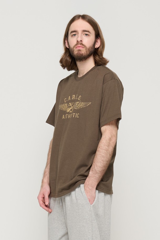CARGOBROS - 반팔티셔츠 - CARGO WINGS OVER SHORT SLEEVE T-SHIRT (KHAKI)