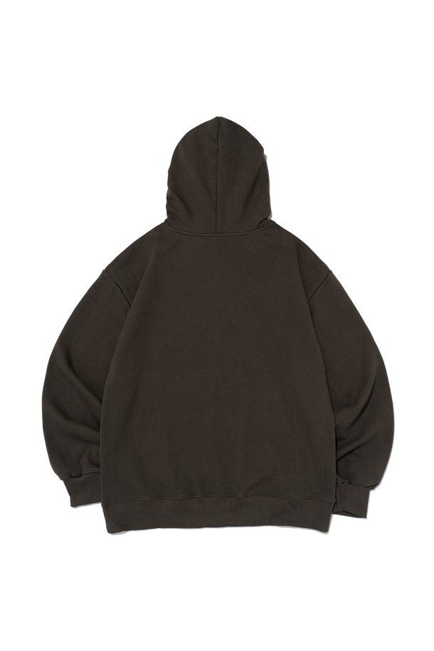 OVER BOX LOGO OVER HOOD 티셔츠 (카키/카모)는 가을, 겨울에 착용하기 좋은 후드 티셔츠입니다. 면과 폴리에스테르 혼방 소재로 제작되어 니트 촉감을 느낄 수 있으며, 중간 두께감으로 편안하게 착용 가능합니다. 오버핏 실루엣에 박스형 후드 디자인이 적용되어 스트릿 스타일을 연출하며, 전면에 로고 그래픽과 카모 패턴이 포인트로 디자인되었습니다. 긴소매로 제작되어 보온성을 높였으며, 캐주얼한 스타일로 일상에서 폭넓게 활용할 수 있습니다.
