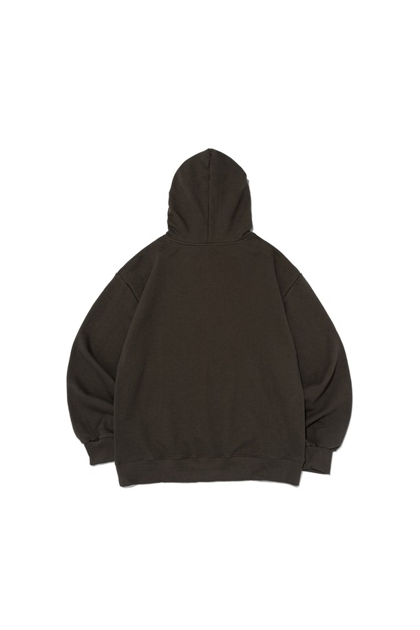 [기모선택] SHAKA(샤카) 로고 후드 티셔츠 (카키)는 캐주얼, 스트릿 스타일을 즐기는 분들을 위한 오버핏 후드 티셔츠입니다. 가을, 겨울 시즌에 적합하며, 부드러운 촉감의 기모 안감으로 따뜻하게 착용할 수 있습니다. 카키색상에 로고 패턴이 돋보이며, 긴소매와 두꺼운 두께감으로 편안함과 스타일리시함을 동시에 잡았습니다. 기모 선택 옵션을 통해 취향에 맞게 선택할 수 있으며, 일상에서 폭넓게 활용하기 좋은 아이템입니다.
