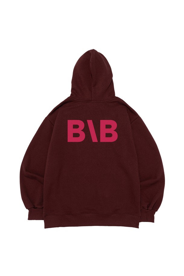 따뜻하고 스타일리시한 [기모선택] BB 아이덴티티 심볼 로고 후드 티셔츠 (와인)입니다. 부드러운 기모 안감으로 포근한 착용감을 선사하며, 가을과 겨울에 따뜻하게 입을 수 있습니다. 레귤러핏으로 제작되어 편안한 활동성을 보장하며, 캐주얼 및 스트릿 스타일을 연출하기 좋습니다. 와인 컬러에 BB 아이덴티티 심볼 로고 디자인이 돋보이며, 후드 디자인으로 포인트를 더했습니다. 긴 소매 기장의 두꺼운 두께감으로 보온성을 높였습니다.
