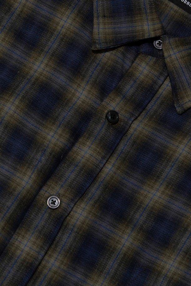 CARGOBROS - 긴팔셔츠 - VINTAGE POCKET OVERSIZED CHECK SHIRT (KHAKI)