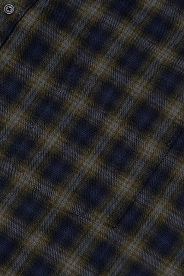 CARGOBROS - 긴팔셔츠 - VINTAGE POCKET OVERSIZED CHECK SHIRT (KHAKI)