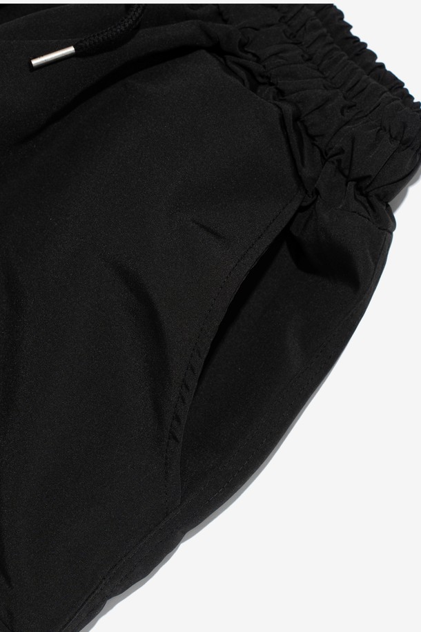 CARGOBROS - 캐주얼팬츠 - HEAVY FLOW NYLON CARGO WIDE PANTS (BLACK)
