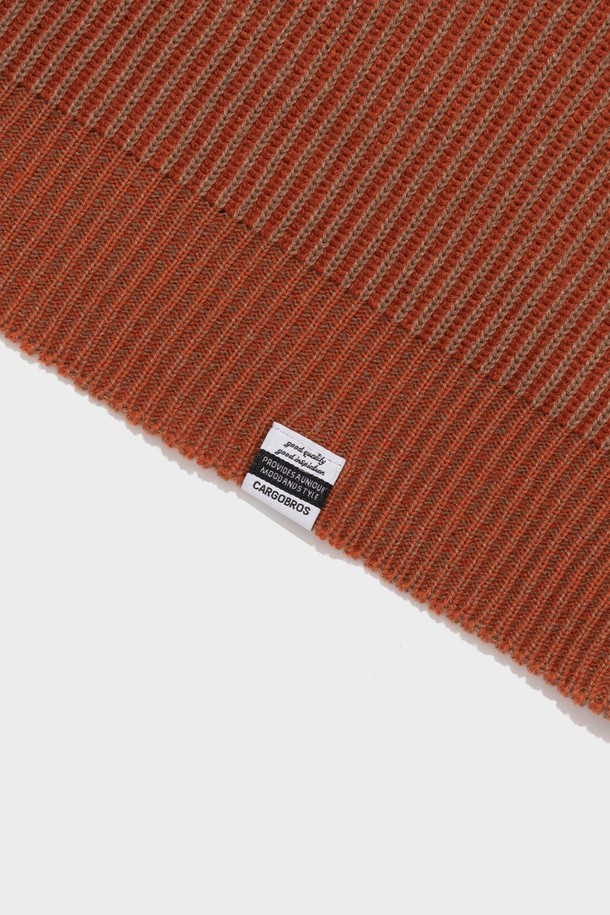 CARGOBROS - 스웨터 - PEELING TWO-TONE OVER ROUND KNIT (CAMEL)