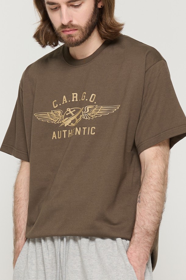 CARGOBROS - 반팔티셔츠 - CARGO WINGS OVER SHORT SLEEVE T-SHIRT (KHAKI)