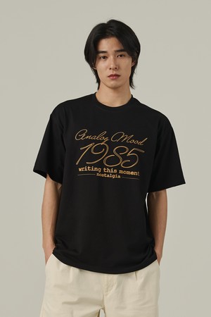 1985 로고 반팔티 (블랙)