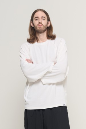 SOFT RAGLAN LAYERED LONG-SLEEVE KNIT (WHITE)
