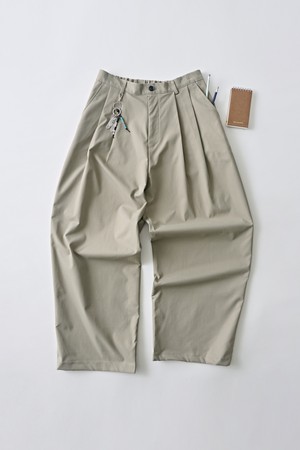 코튼 핀턱 밴딩 슬랙스 (카키)