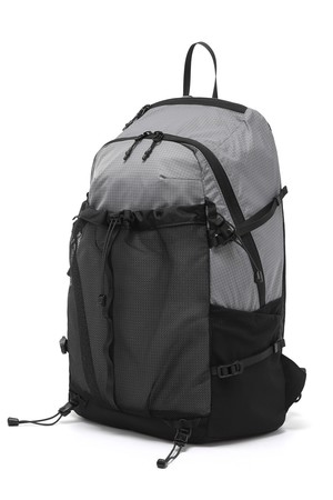 CB TRAVEL LINE STRING CURVED BACKPACK (GRAY)