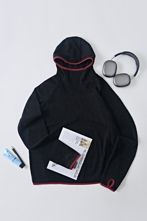 핑거 홀 플리스 후디 (블랙)