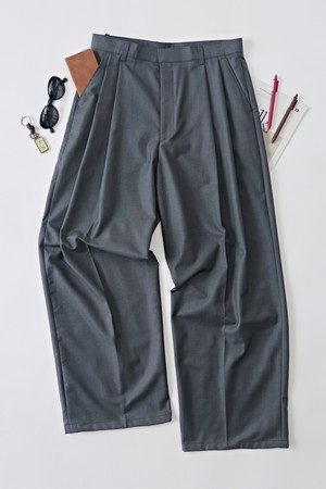 이지 TR 벌룬 핀턱 슬랙스 (차콜)