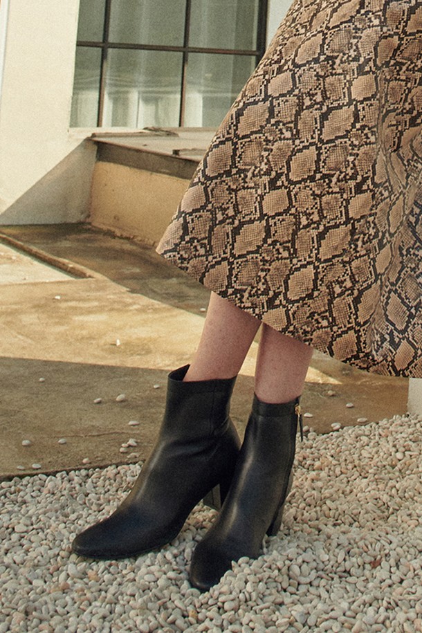 IN THE STAR - 부츠/워커 - IS_201153BK Stitch line ankle boots