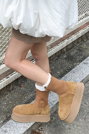 [바로 배송] IS_231514 Suede Platform Winter Boots (Camel)