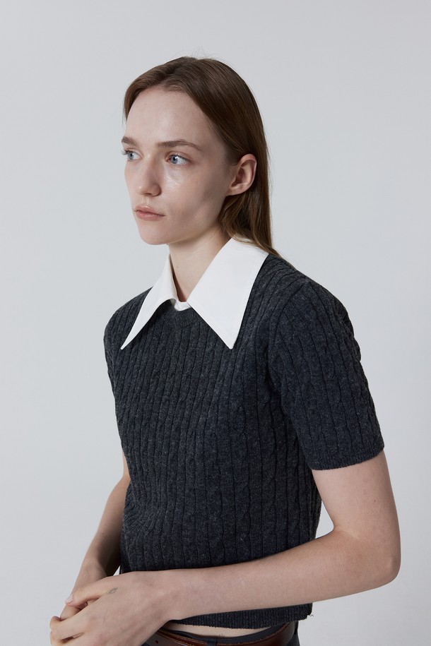 Juliapepe - 스웨터 - Crop Cable Knitwear_Charcoal