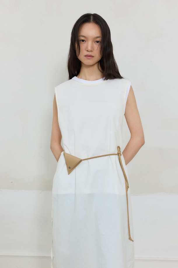 Juliapepe - 벨트 - Point Belt Bag (2 Colors)