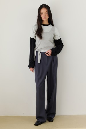 Minimal Long Sleeve Top (Black)