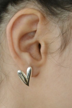 Chic heart earring