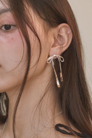 Ribbon classic earring