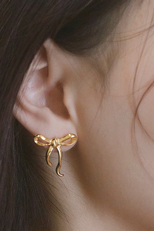 Ribbon tie earring