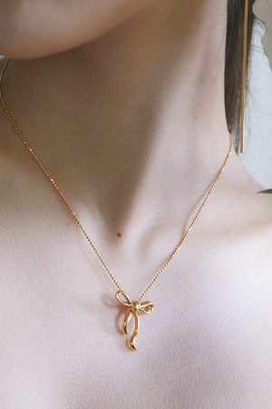 Ribbon tie necklace