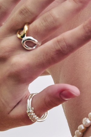 Butterfly bold ring G